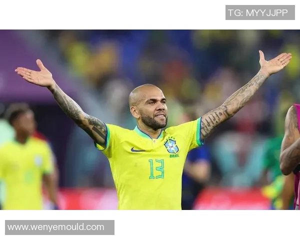 探索右边后卫足球明星的辉煌历程与赛场表现解析